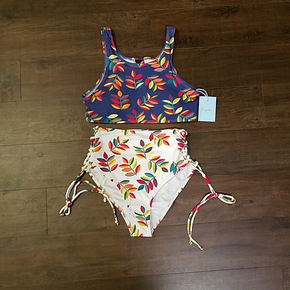 Cupshe Turn Back Tank Bikini Set